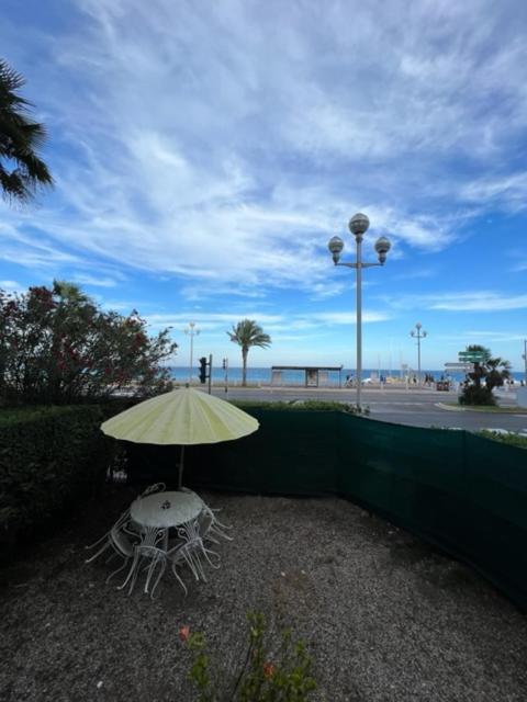 Jardin Sur La Promenade Des Appartamento Nizza